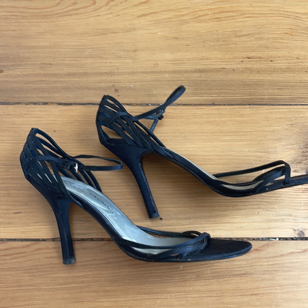 Heels - Picture 2 of 3